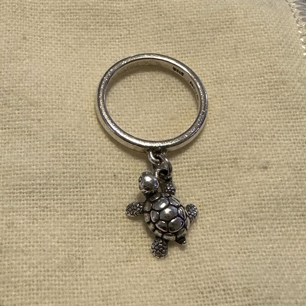 James Avery turtle dangle ring.